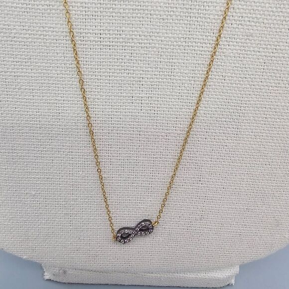 Fashion necklace  - Picture 2 of 4